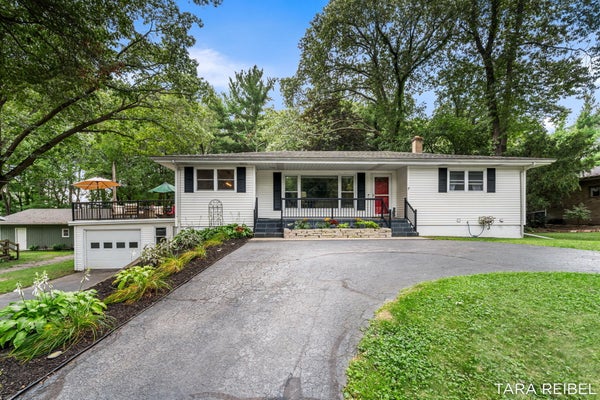 2750 WILDWOOD LN, STEVENSVILLE, MI 49127 - Image 3b54a3e580c059d5b3a0edf796ec49ce/43745688