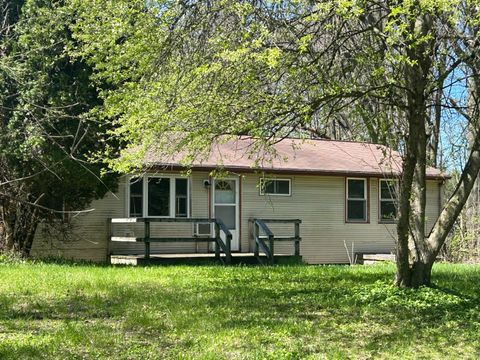 Photo of 13790 Hutchinson Road, Dowling, MI 49050 (MLS # 26016958)