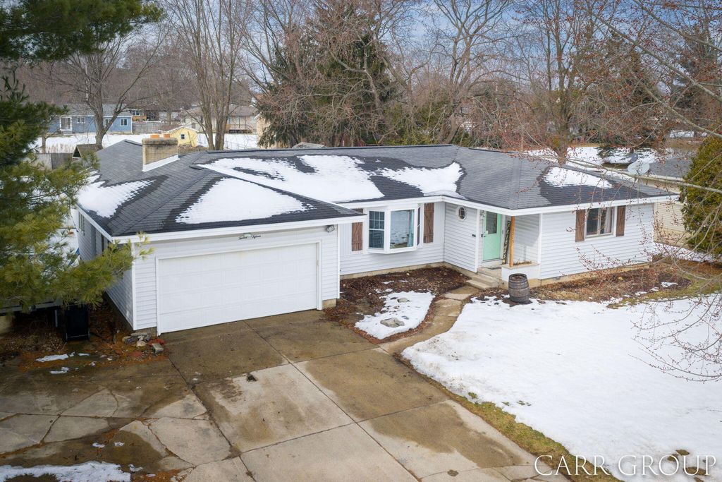 Photo of 1215 Sycamore Drive, Jenison, MI 49428 (MLS # 26005915)