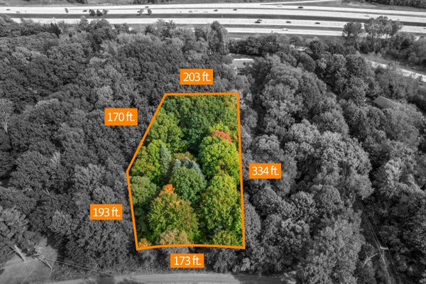 28360 SUMMIT DRIVE, NOVI, MI 48377 - Image 3ba7dffc5b75c0952104d2a217b4dae2/3630885866