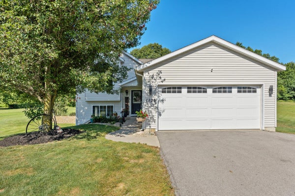 1126 N VISTA LN, ALLEGAN, MI 49010 - Image 3baa51488fbe1fa9eb15a913a3cb63e2/1095253167
