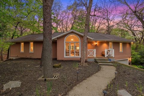 Photo of 30 Briarwood Trail, New Buffalo, MI 49117 (MLS # 26021854)