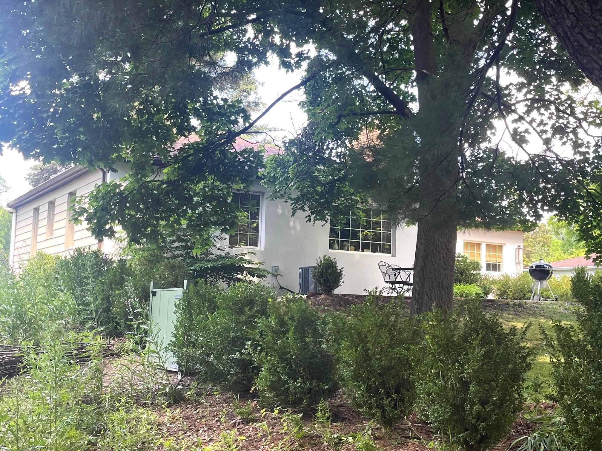 Ann Arbor, Michigan 48105, United States, 3 Bedrooms Bedrooms, ,3 BathroomsBathrooms,Residential,Active,161838