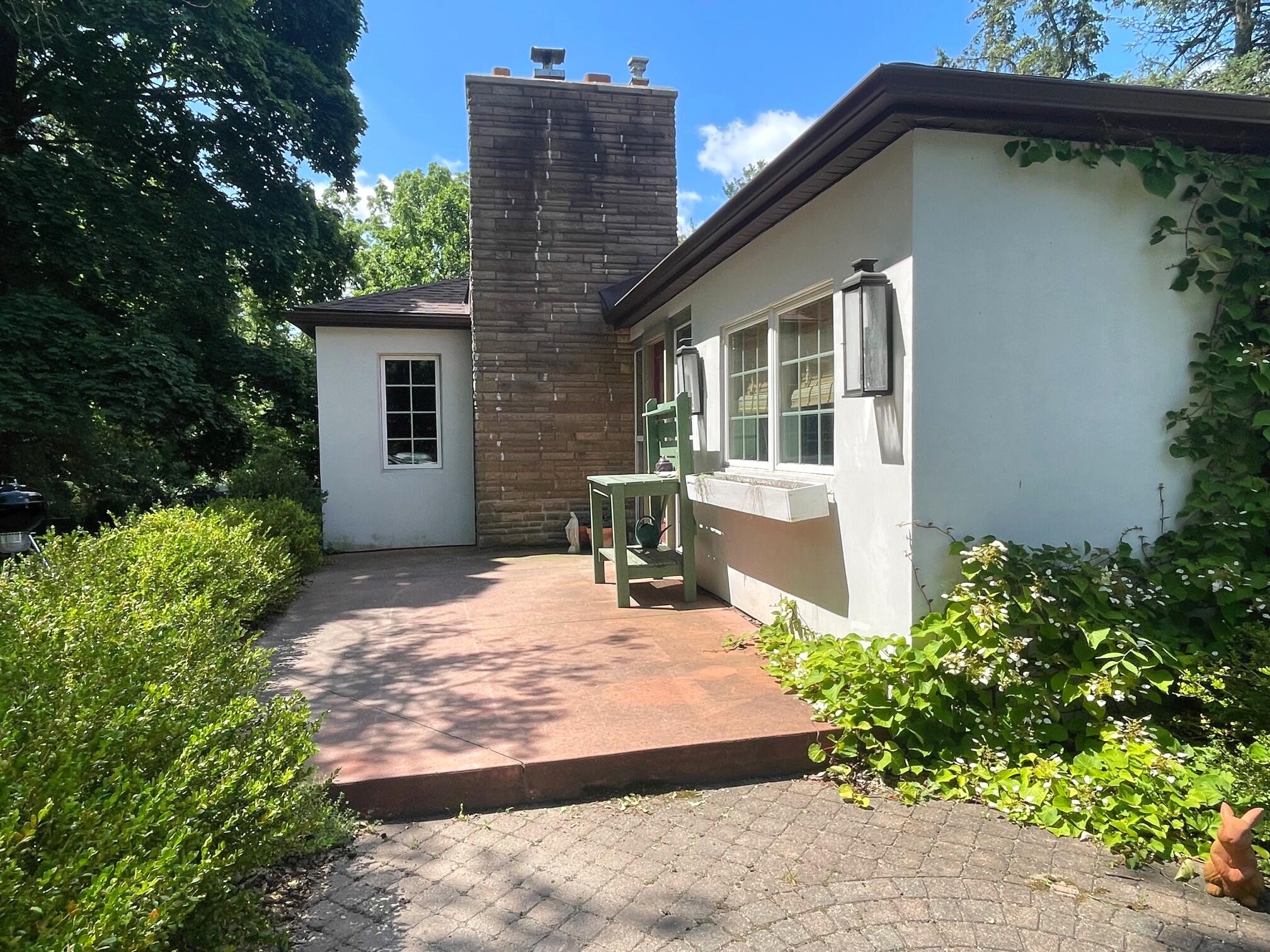 Ann Arbor, Michigan 48105, United States, 3 Bedrooms Bedrooms, ,3 BathroomsBathrooms,Residential,Active,161838