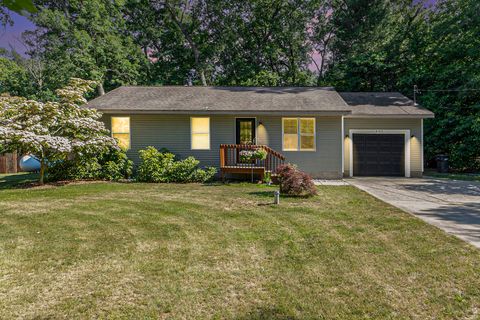 405 W Baker Road Twin Lake MI 49457