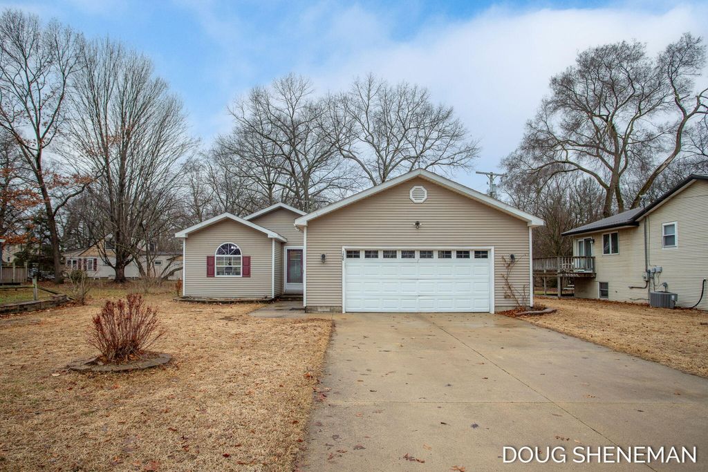 Photo of 128 129th Avenue, Holland, MI 49424 (MLS # 26006550)