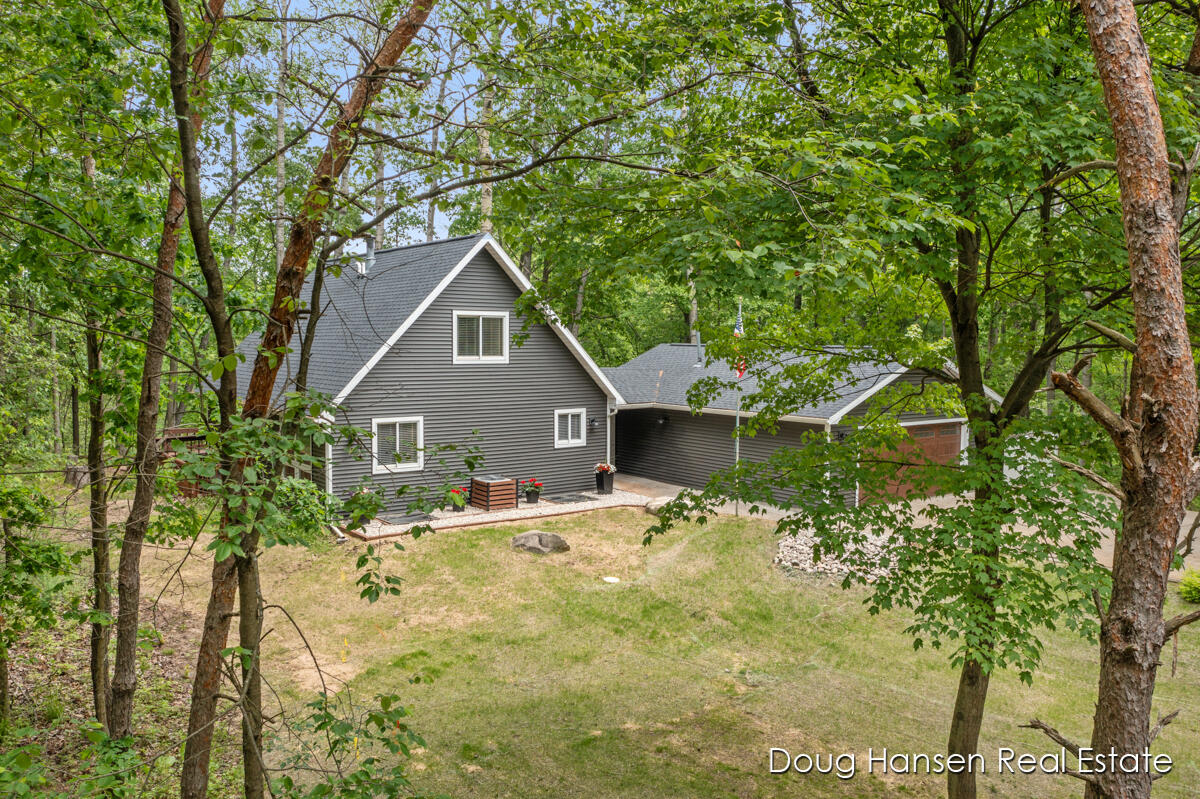 8120 Carriage Lane