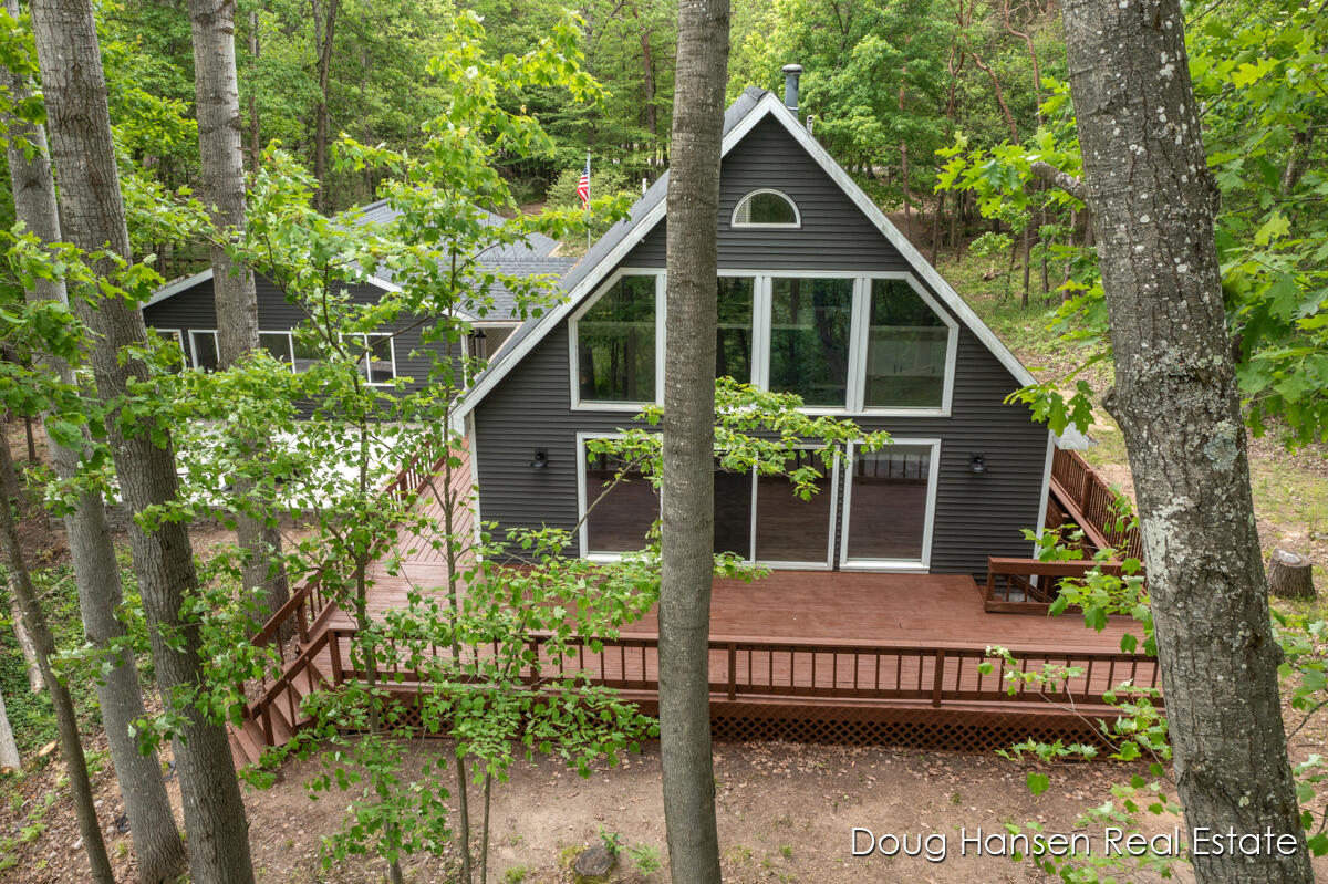 8120 Carriage Lane