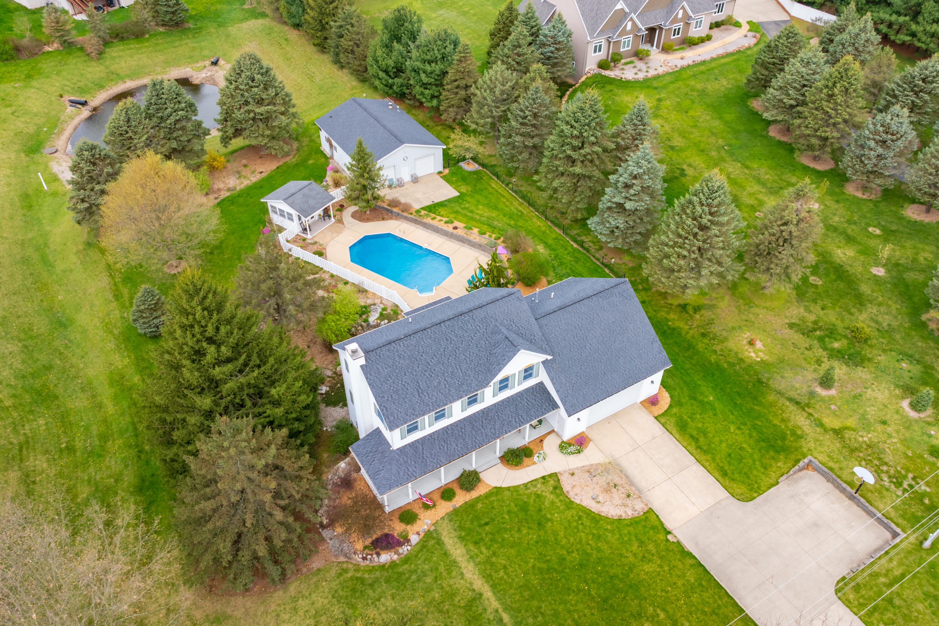 7572 S 10th Street
