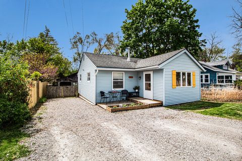 MLS: 25021426