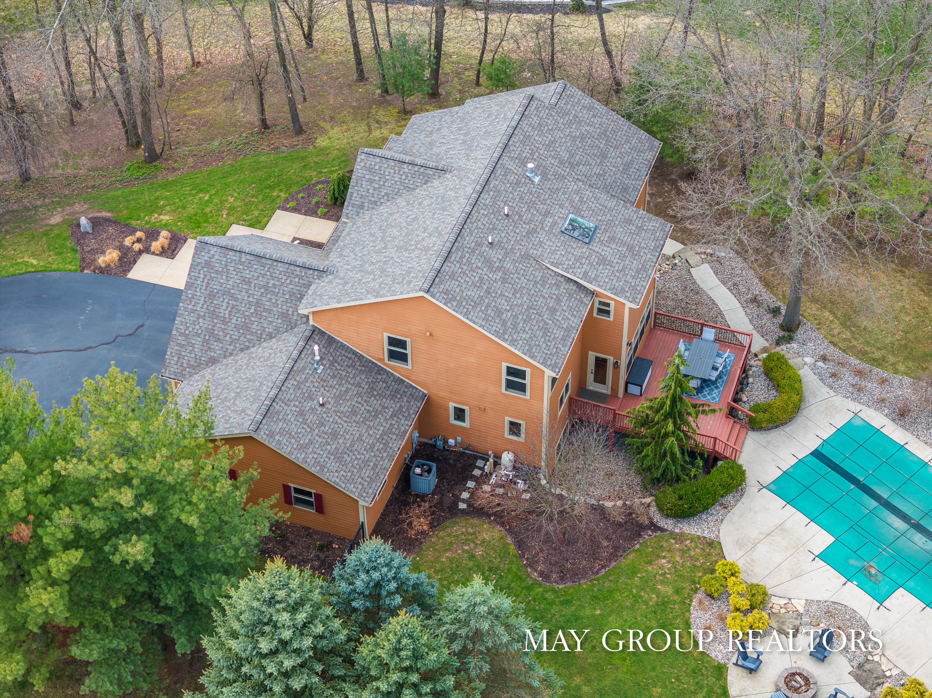 Ada, Michigan, 49301, United States, 5 Bedrooms Bedrooms, ,4 BathroomsBathrooms,Residential,Active,2036704