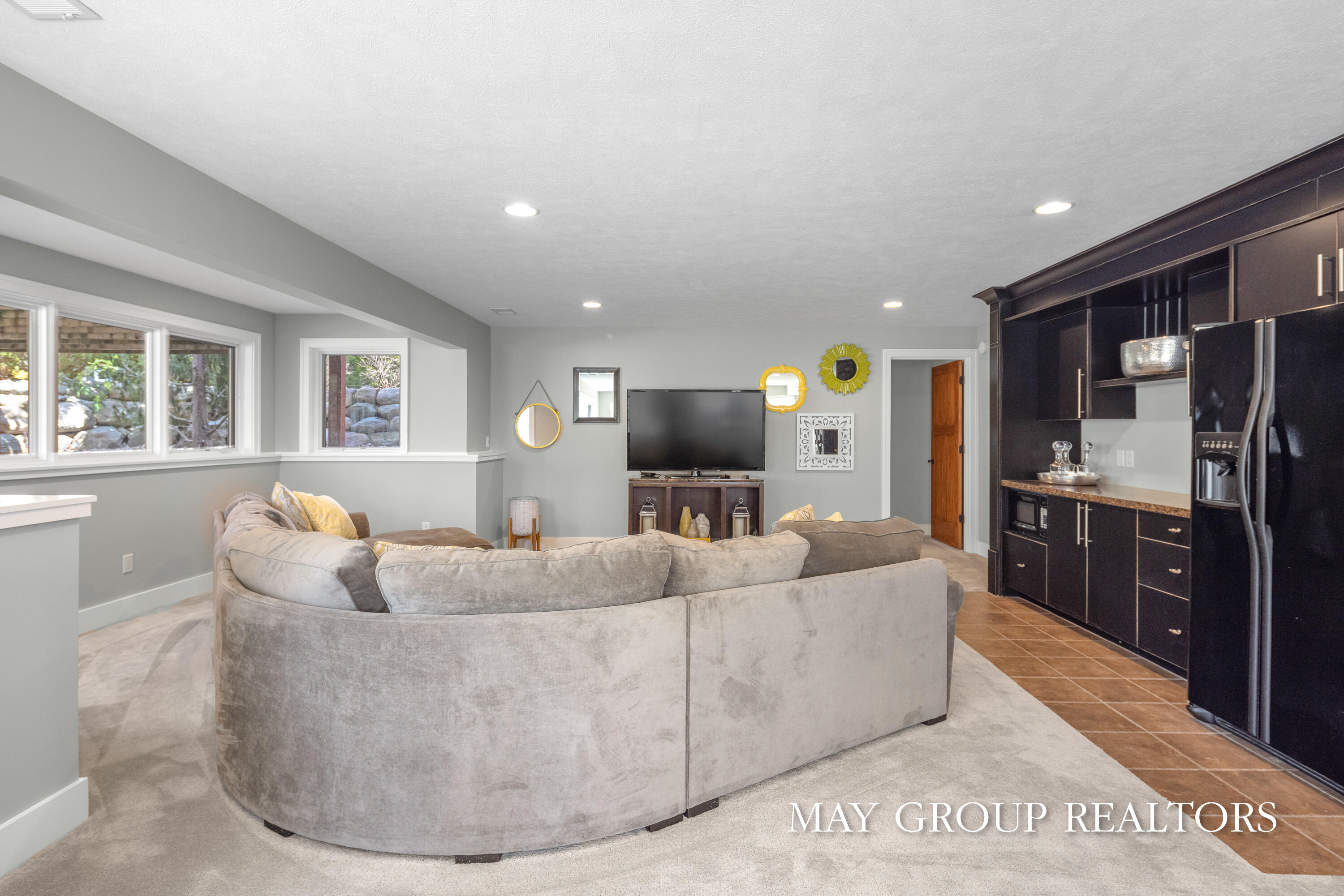 Ada, Michigan, 49301, United States, 5 Bedrooms Bedrooms, ,4 BathroomsBathrooms,Residential,Active,2036704