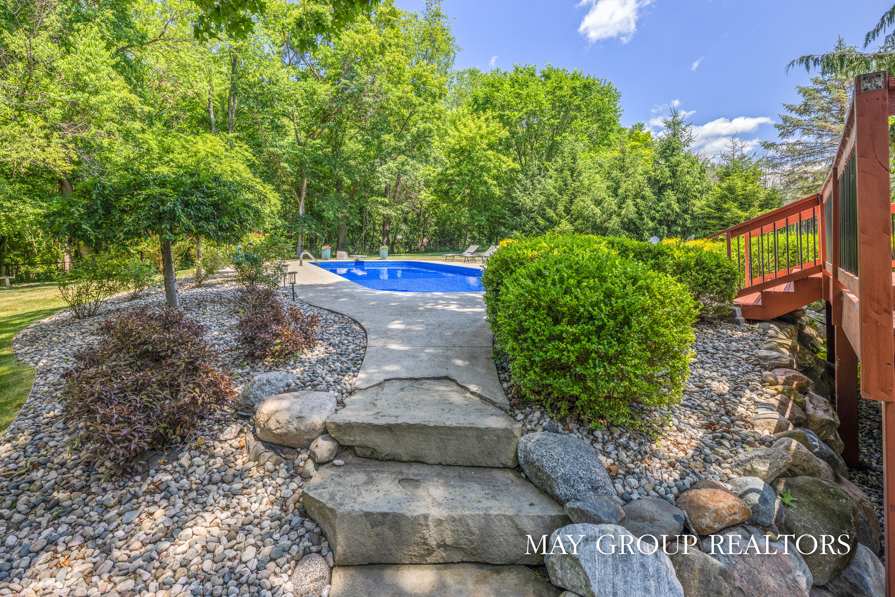 Ada, Michigan, 49301, United States, 5 Bedrooms Bedrooms, ,4 BathroomsBathrooms,Residential,Active,2036704