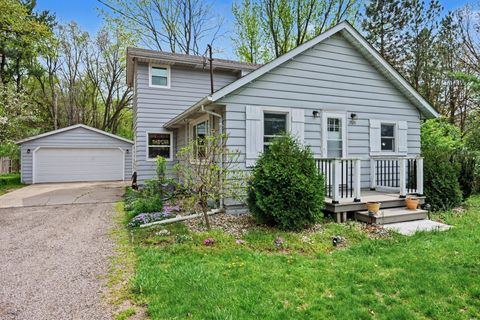 Photo of 1520 N 26th Street, Kalamazoo, MI 49048 (MLS # 26017991)