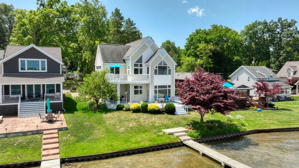 413 OAKWOOD AVE, CLARKLAKE, MI 49234 - Image 3df47830904db58ad1d1997dfb7fc8d5/2193633397