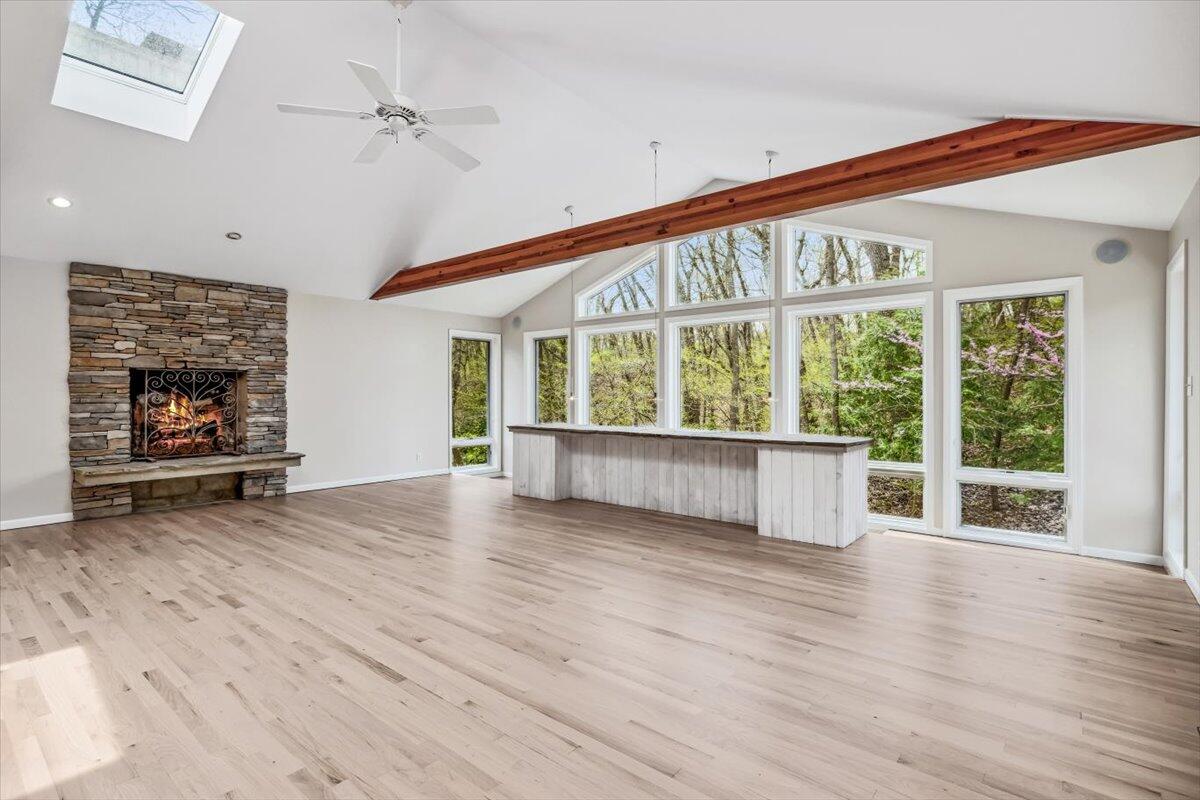 Beverly Shores, Indiana 46301, United States, 3 Bedrooms Bedrooms, ,3 BathroomsBathrooms,Residential,Active,133046