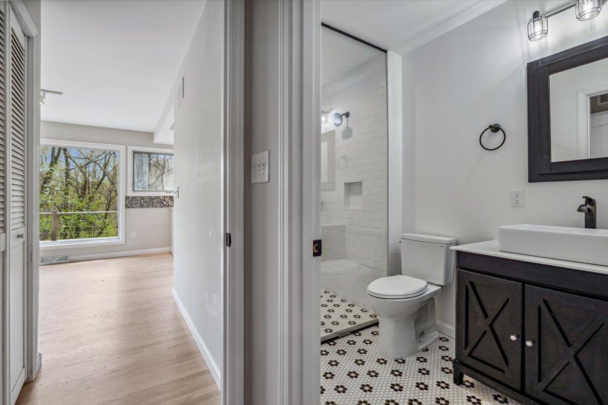 Beverly Shores, Indiana 46301, United States, 3 Bedrooms Bedrooms, ,3 BathroomsBathrooms,Residential,Active,133046