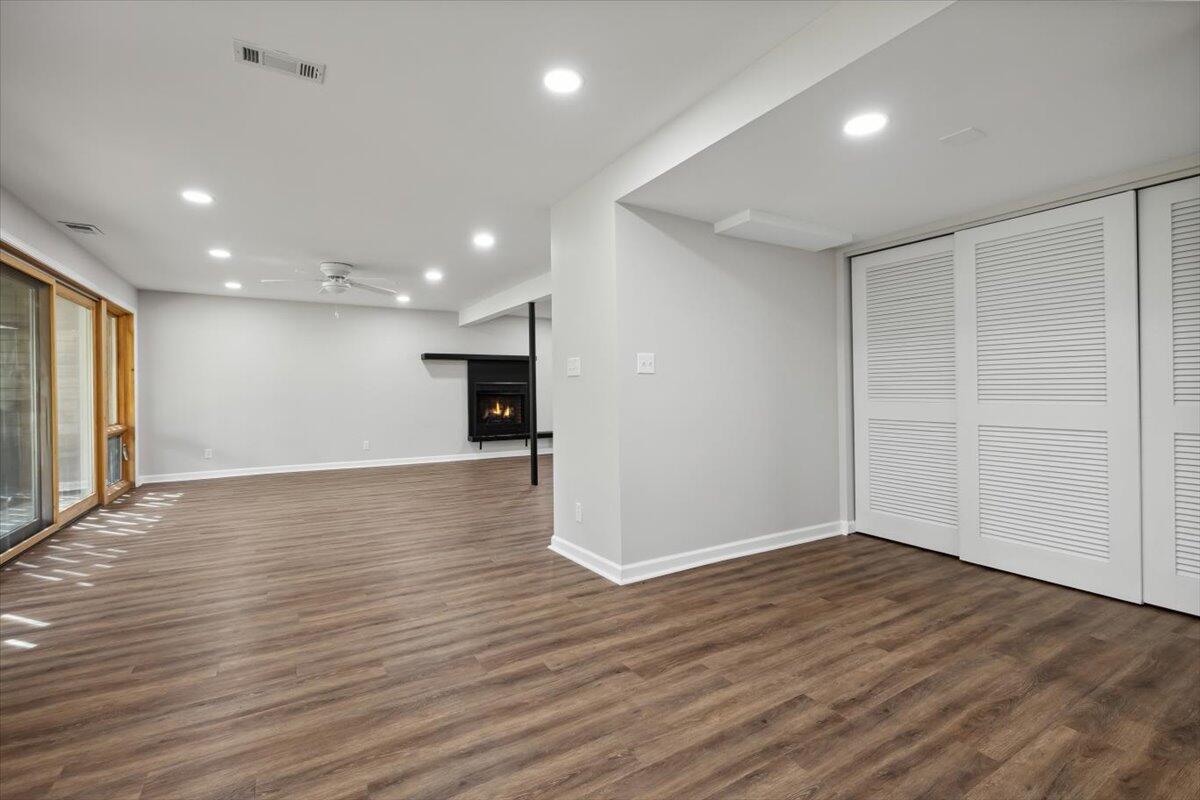 Beverly Shores, Indiana 46301, United States, 3 Bedrooms Bedrooms, ,3 BathroomsBathrooms,Residential,Active,133046