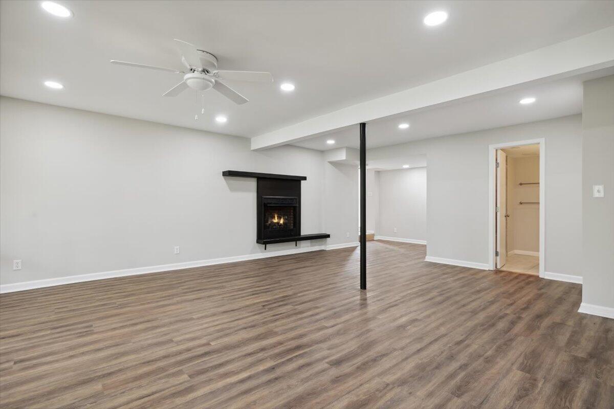 Beverly Shores, Indiana 46301, United States, 3 Bedrooms Bedrooms, ,3 BathroomsBathrooms,Residential,Active,133046