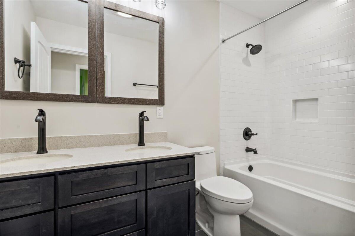 Beverly Shores, Indiana 46301, United States, 3 Bedrooms Bedrooms, ,3 BathroomsBathrooms,Residential,Active,133046