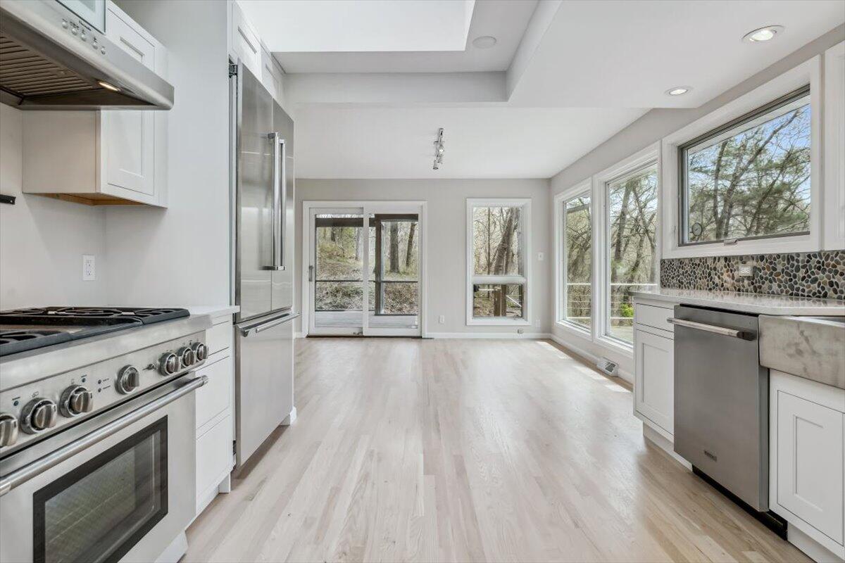 Beverly Shores, Indiana 46301, United States, 3 Bedrooms Bedrooms, ,3 BathroomsBathrooms,Residential,Active,133046