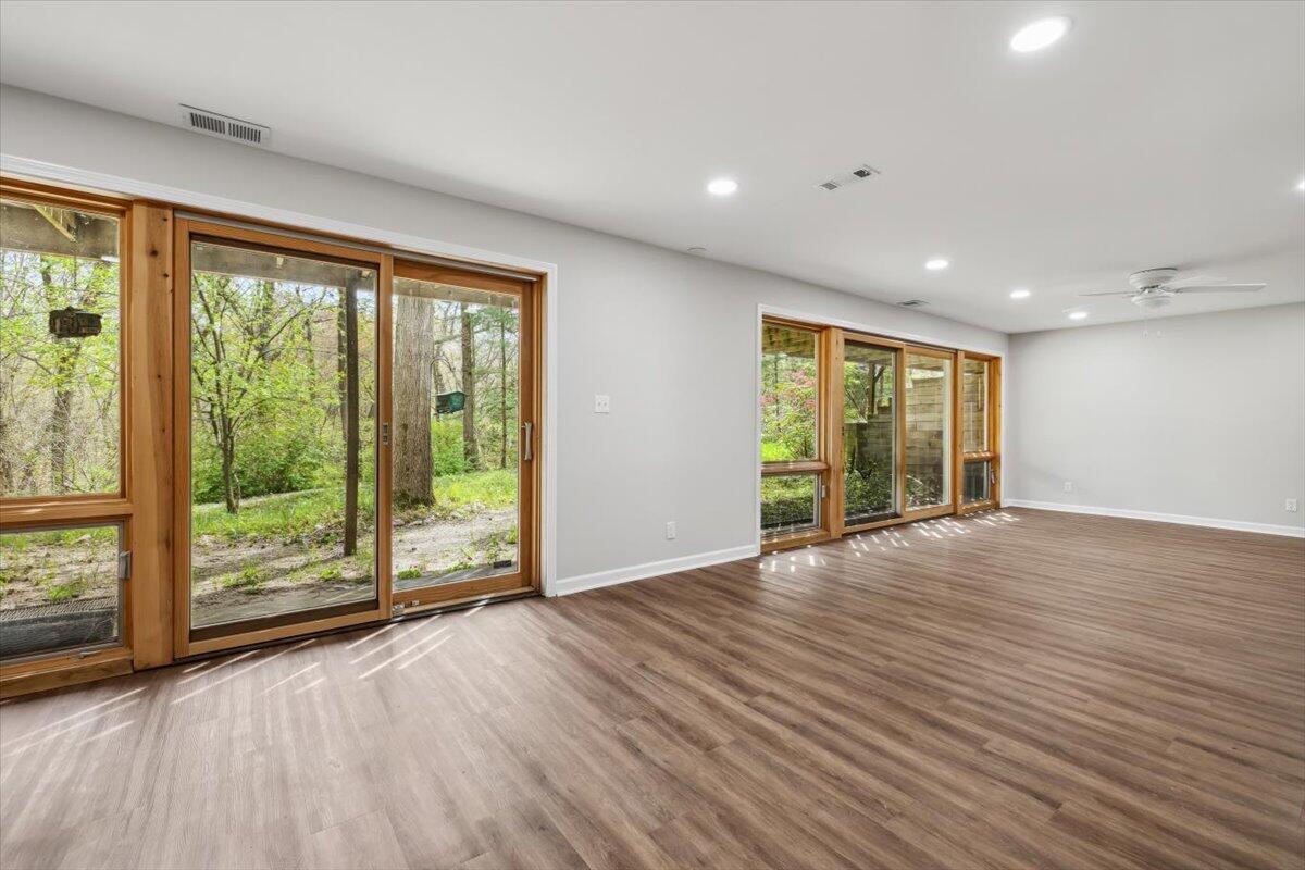 Beverly Shores, Indiana 46301, United States, 3 Bedrooms Bedrooms, ,3 BathroomsBathrooms,Residential,Active,133046