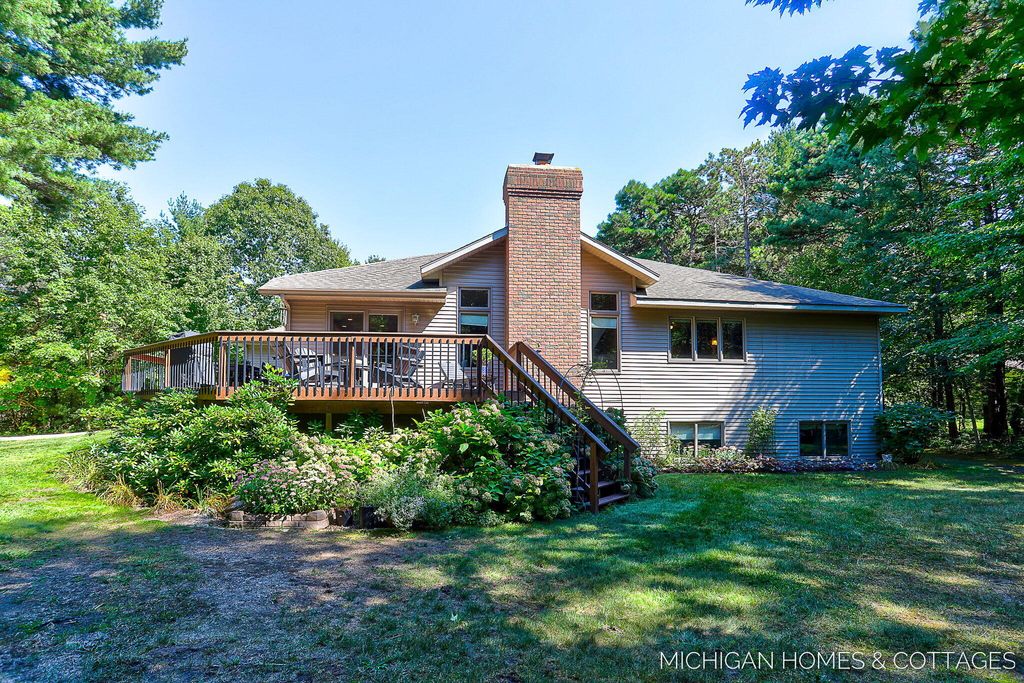 Photo of 3981 Tall Grass West Court, Holland, MI 49424 (MLS # 25050517)
