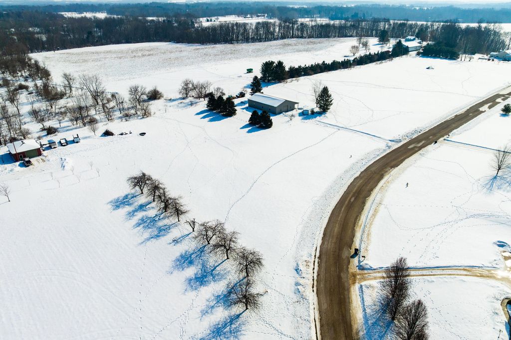 Photo of 4161 Orchard Hurst Drive, Eau Claire, MI 49111 (MLS # 26005311)