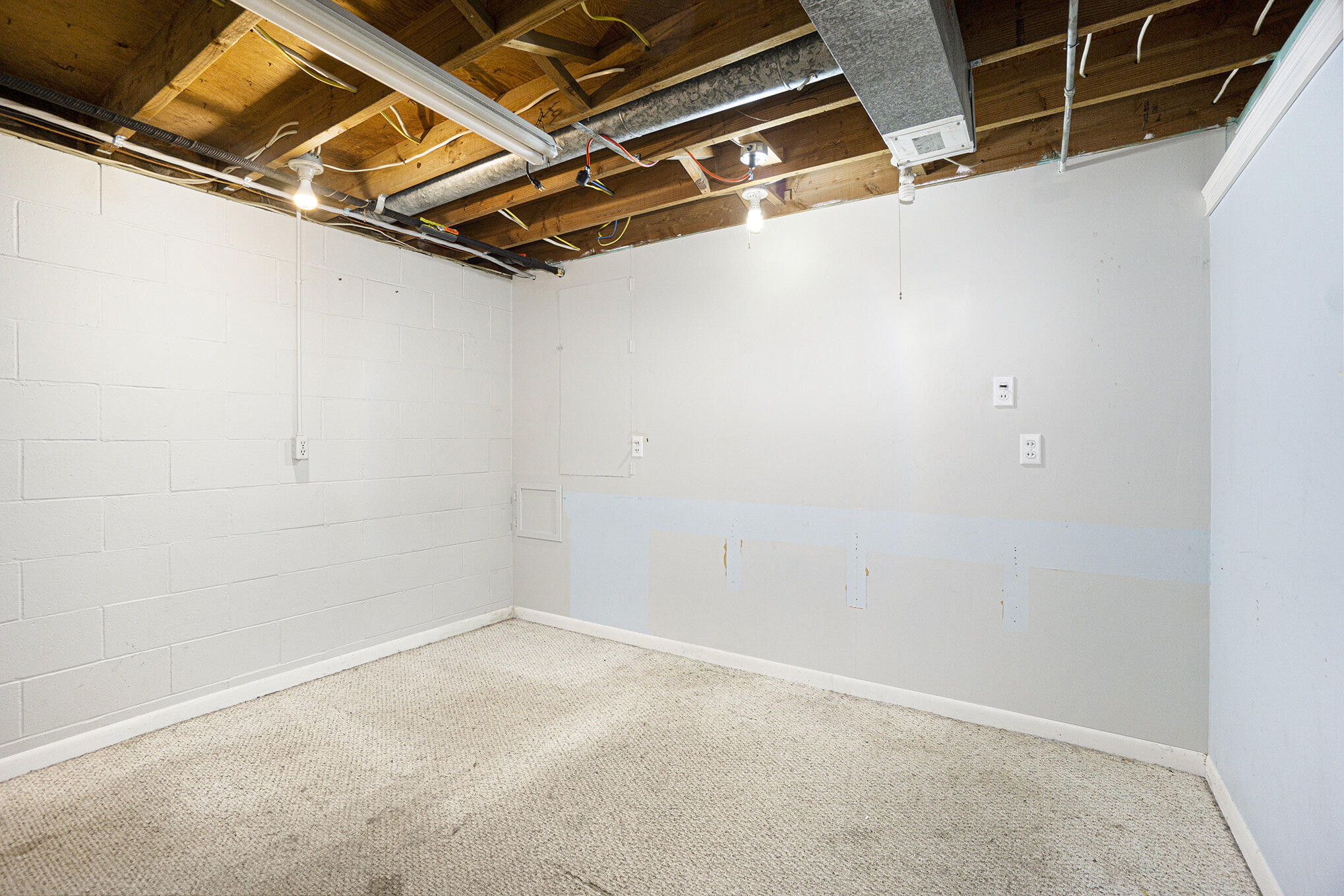 Kalamazoo, Michigan 49006, United States, 3 Bedrooms Bedrooms, ,2 BathroomsBathrooms,Residential,Active,147049