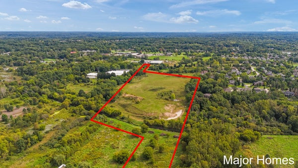 1701 SPAULDING AVE SE, GRAND RAPIDS, MI 49546 - Image 3e8f7c6e1f99882b0e60a2c007c2cbfb/3172164107