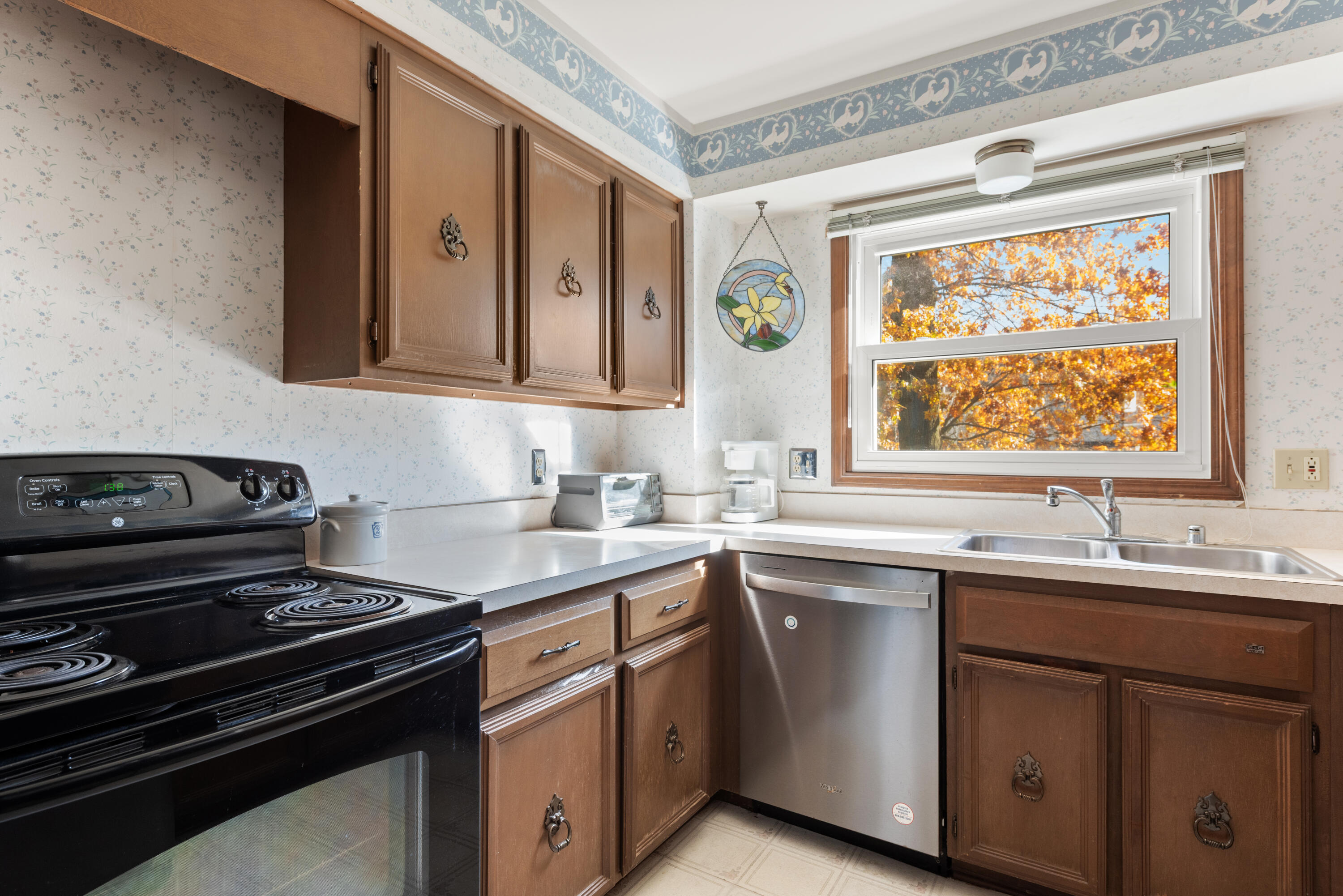 6222 Pepper Hill Street