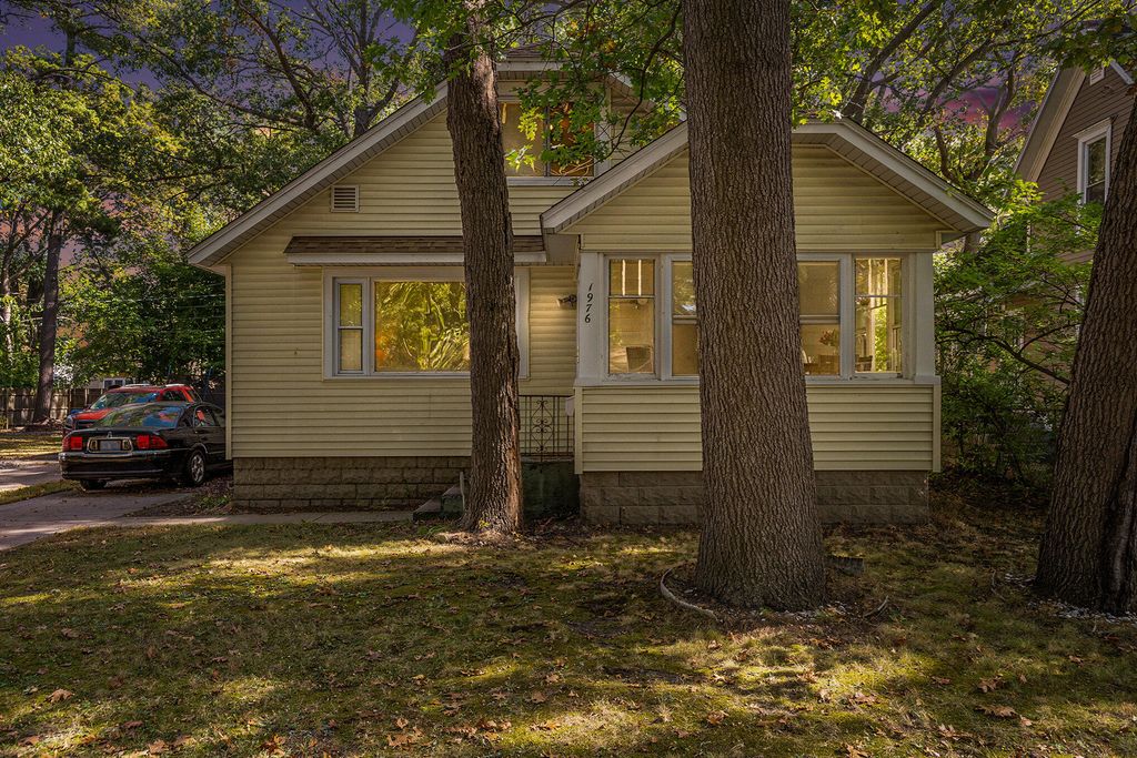 Photo of 1976 Leahy Street, Muskegon, MI 49442 (MLS # 25051719)