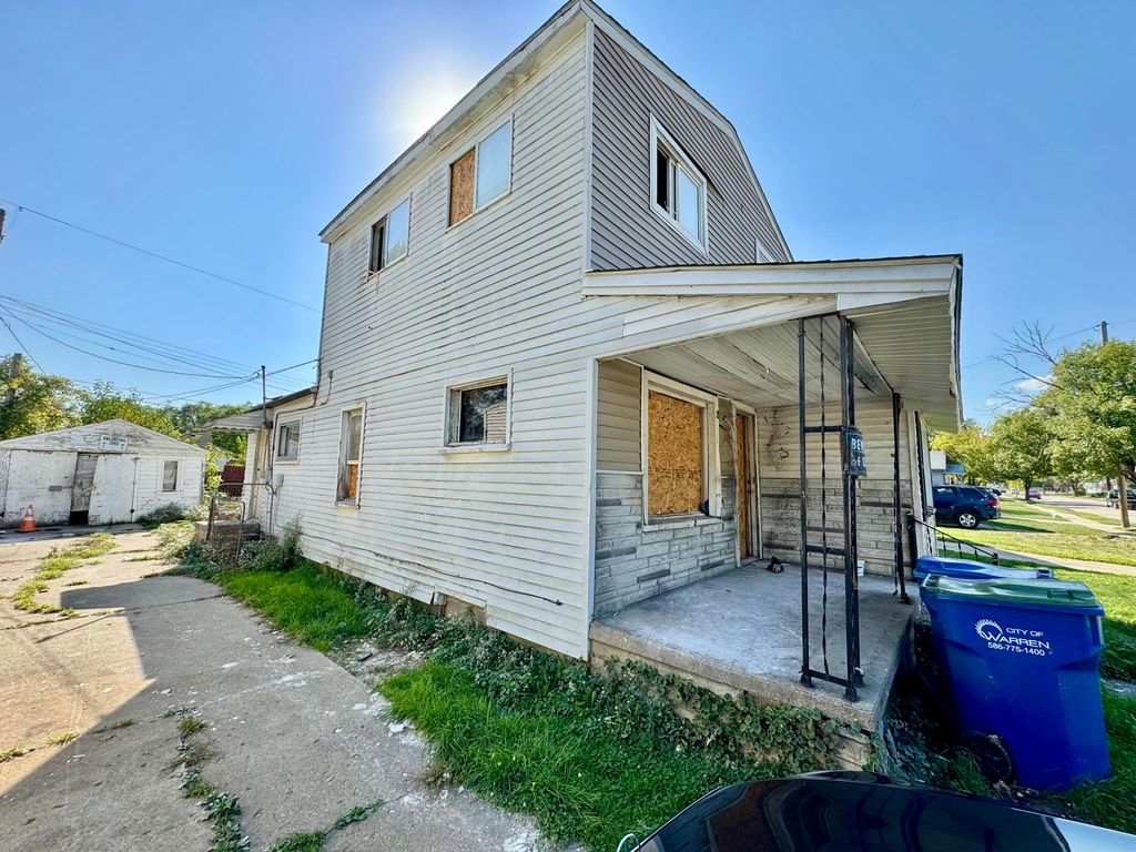 Photo of 7236 Studebaker Avenue, Warren, MI 48091 (MLS # 25051141)