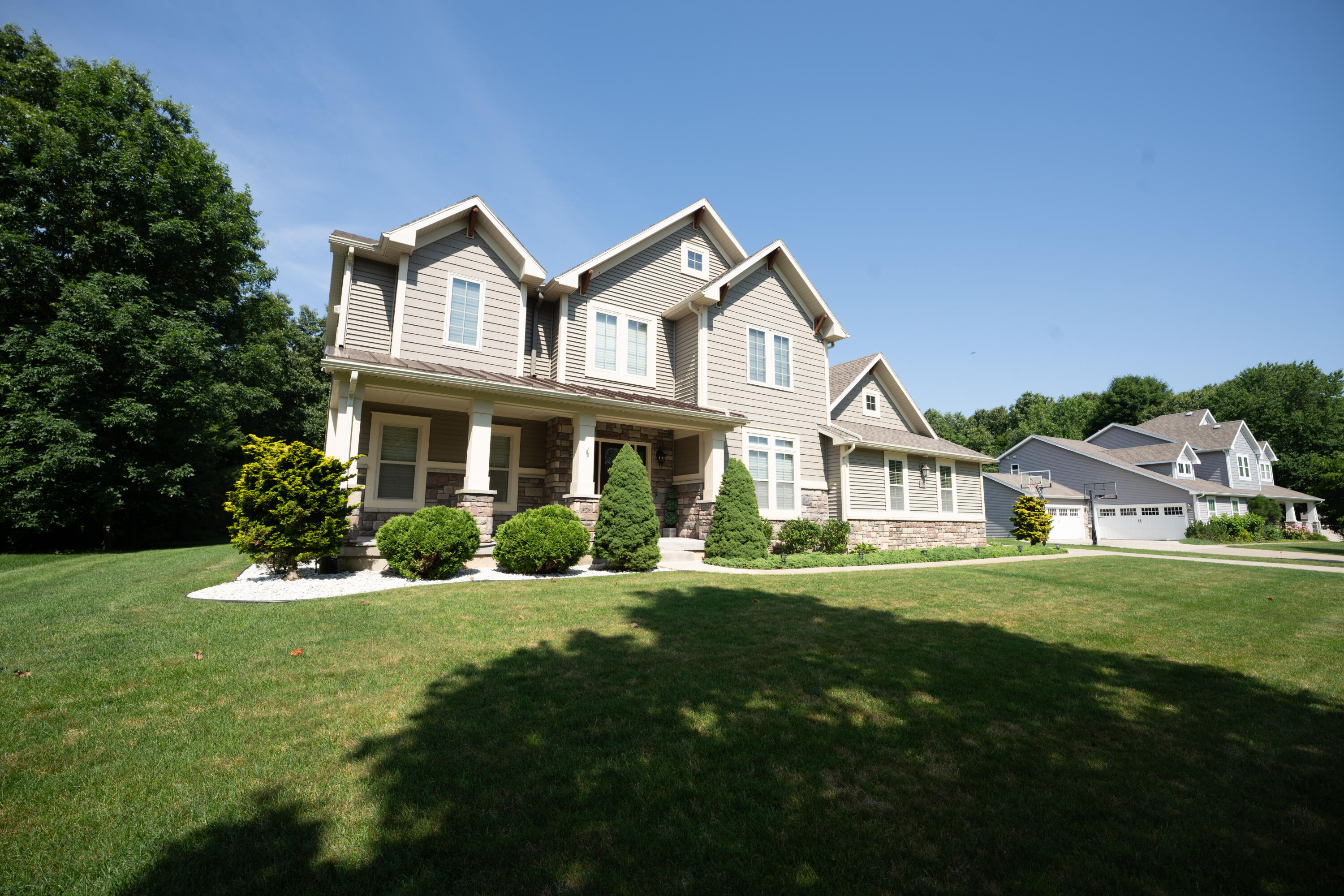 7226 Breton Woods Court