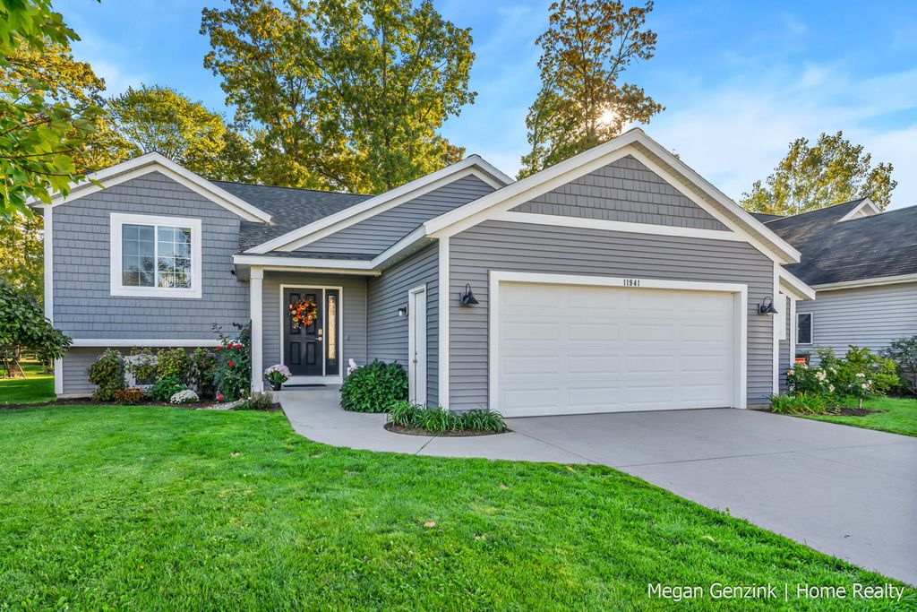 Photo of 11941 Maplegrove Drive, Holland, MI 49424 (MLS # 25053039)