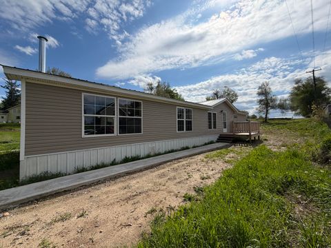 Photo of 1040 Main Drive, Montgomery, MI 49255 (MLS # 26021879)