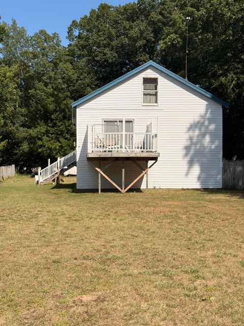 Photo of 554 N Morris Street, Pentwater, MI 49449 (MLS # 26038338)