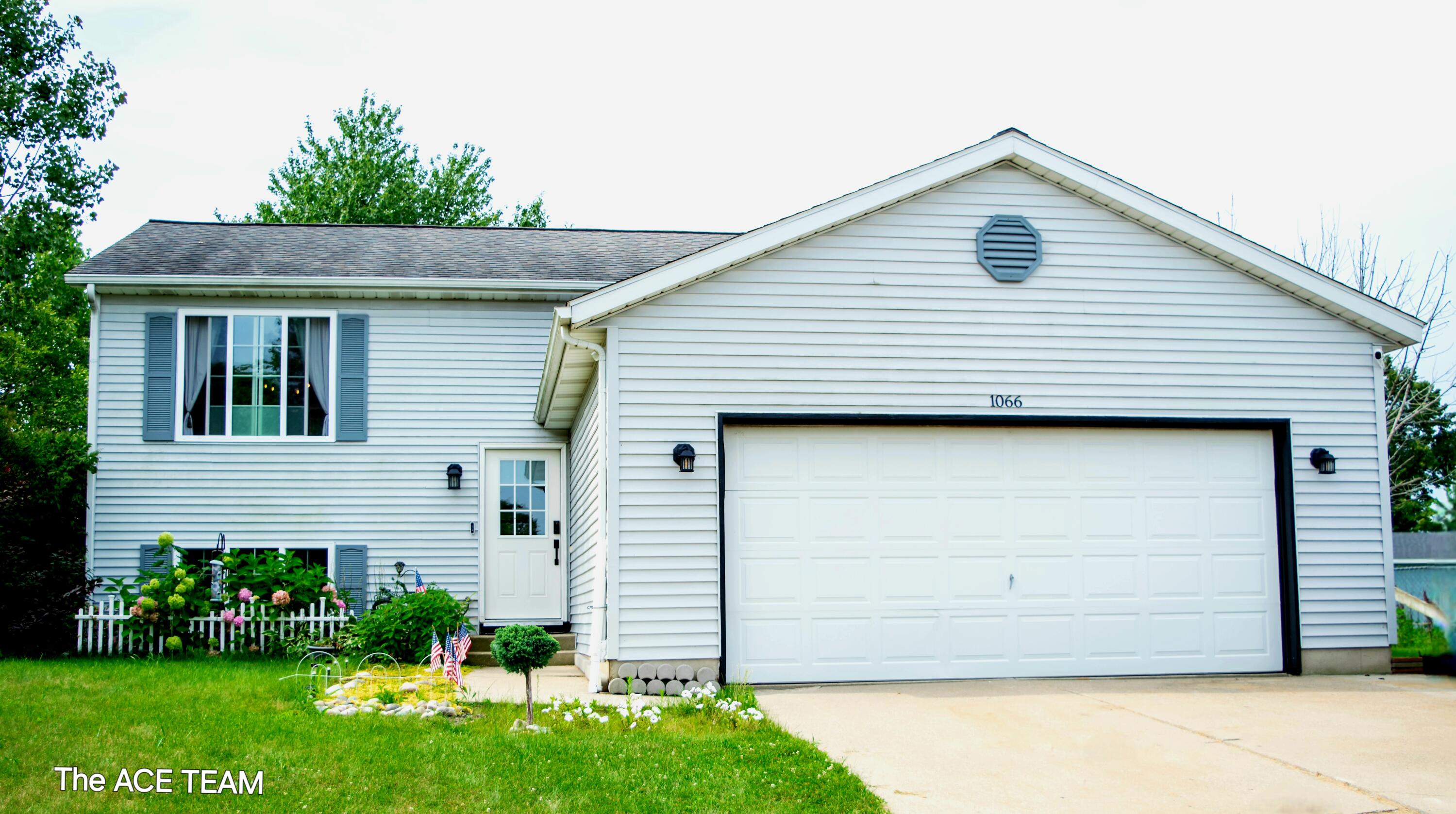 View Holland, MI 49423 house