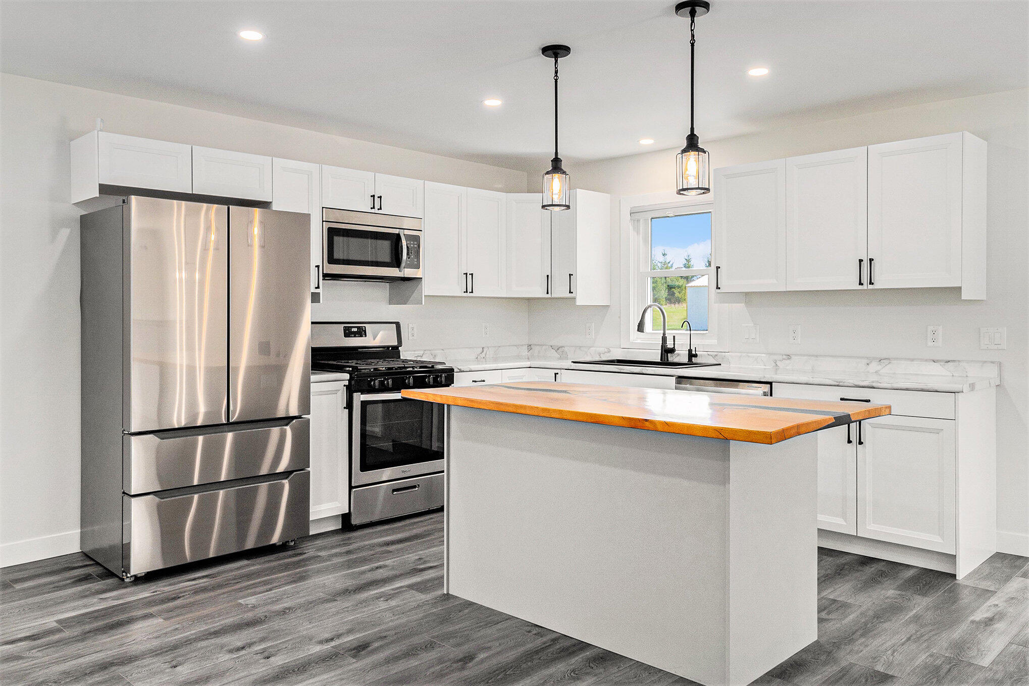 Climax, Michigan 49034, United States, 3 Bedrooms Bedrooms, ,2 BathroomsBathrooms,Residential,Pending,109529