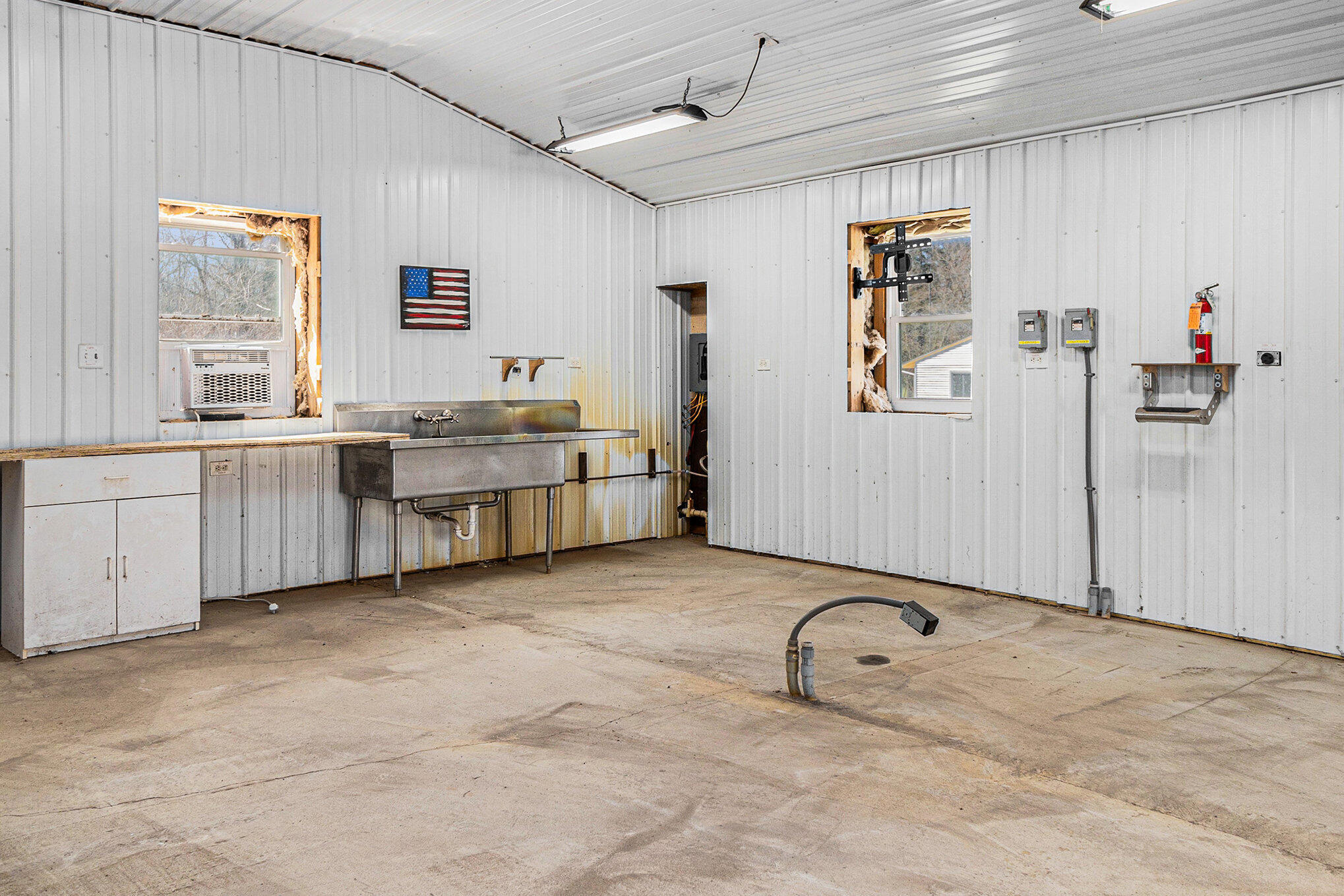 Climax, Michigan 49034, United States, 3 Bedrooms Bedrooms, ,2 BathroomsBathrooms,Residential,Pending,109529