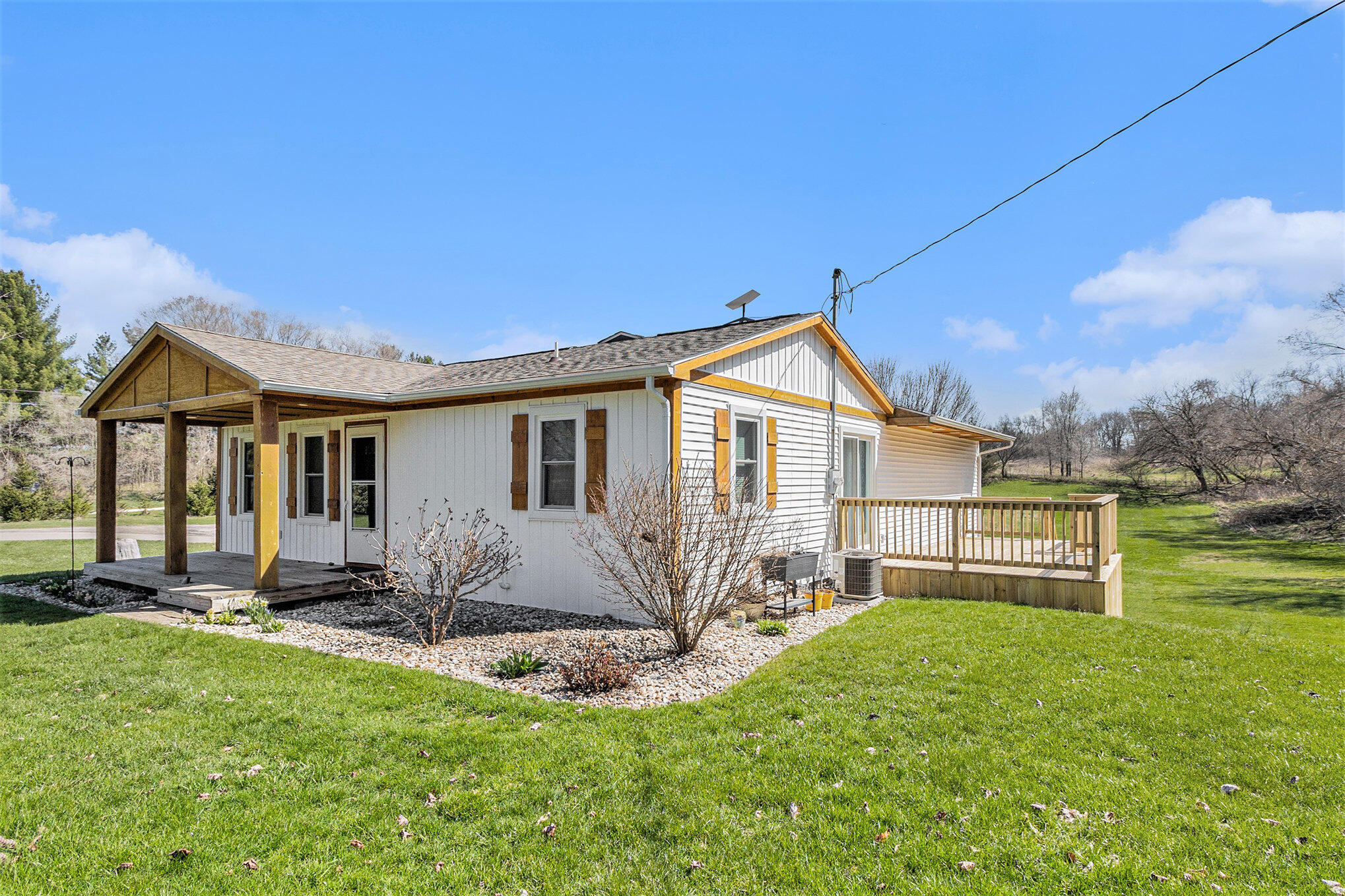 Climax, Michigan 49034, United States, 3 Bedrooms Bedrooms, ,2 BathroomsBathrooms,Residential,Pending,109529