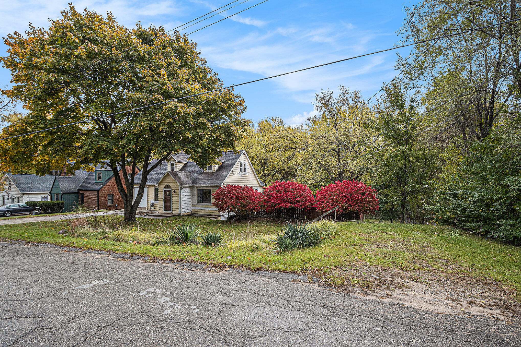 139 Hutchinson Street