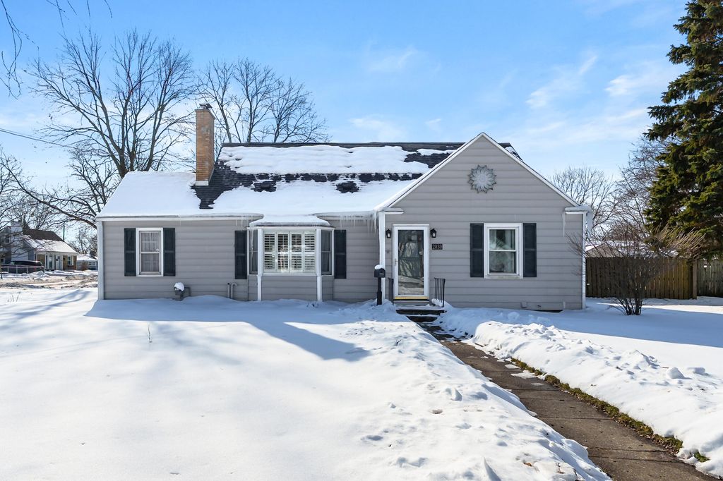 Photo of 2030 Paddington Road, Kalamazoo, MI 49001 (MLS # 26004971)