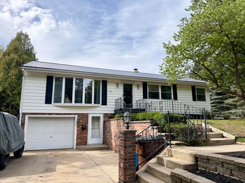 Photo of 1027 N Rath Avenue, Ludington, MI 49431 (MLS # 26050574)