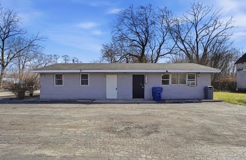 Photo of 107 S Crystal Avenue, Benton Harbor, MI 49022 (MLS # 26009917)