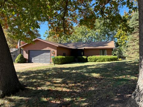 Photo of 14875 152nd Avenue, Grand Haven, MI 49417 (MLS # 25054501)