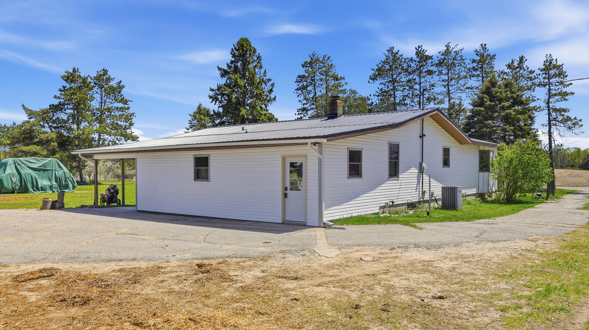 12686 Buchanan Road