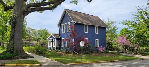 556 La Grange Street, South Haven, MI 49090 - MLS#: 25005797