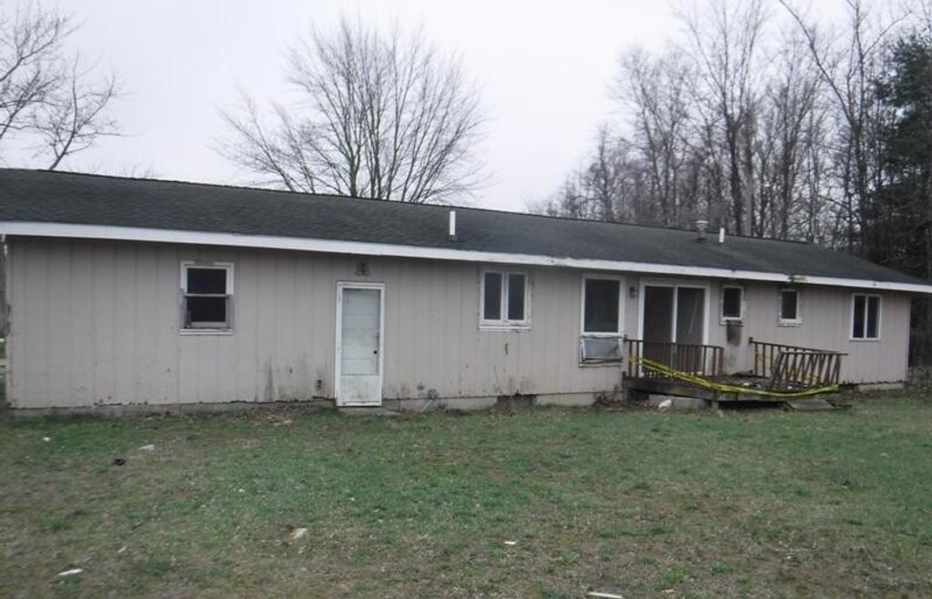 Photo of 30450 M 152, Dowagiac, MI 49047 (MLS # 26014606)
