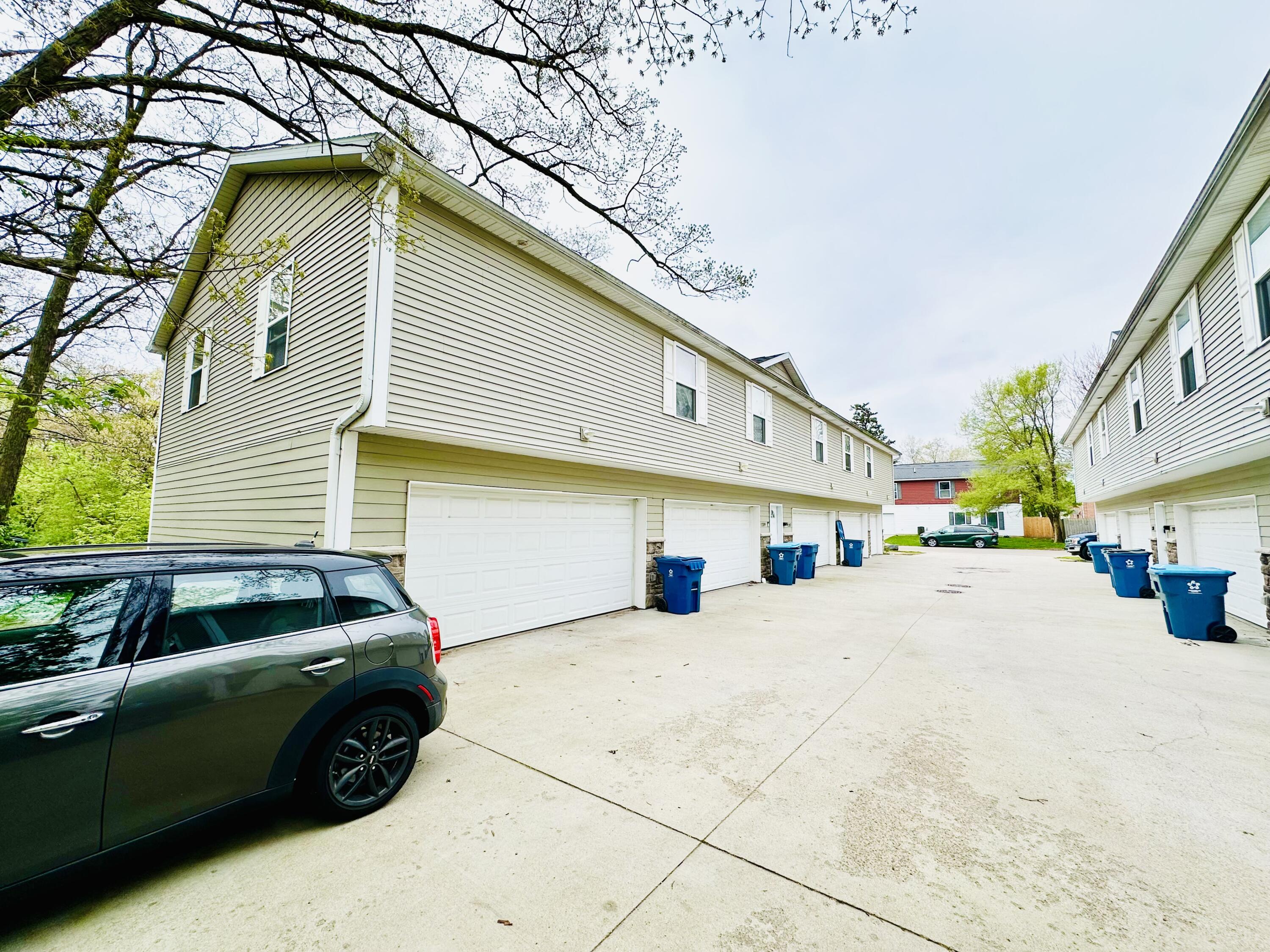 1201 Kimbark Avenue